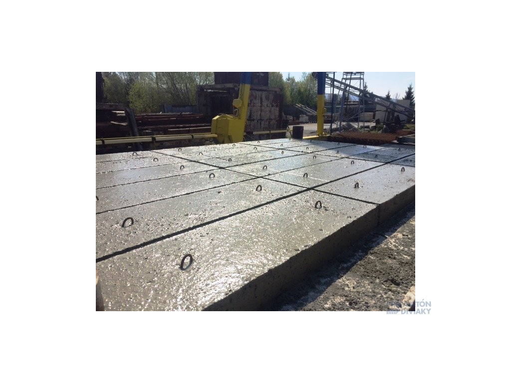 595 betonovy panel