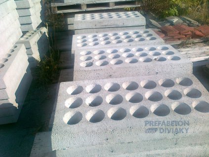 394 polovegetacna tvarnica panel 1190x590x120
