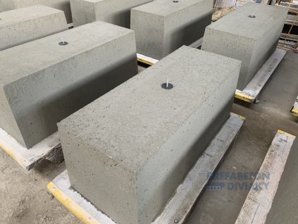 670 betonova patka 500x500x1200